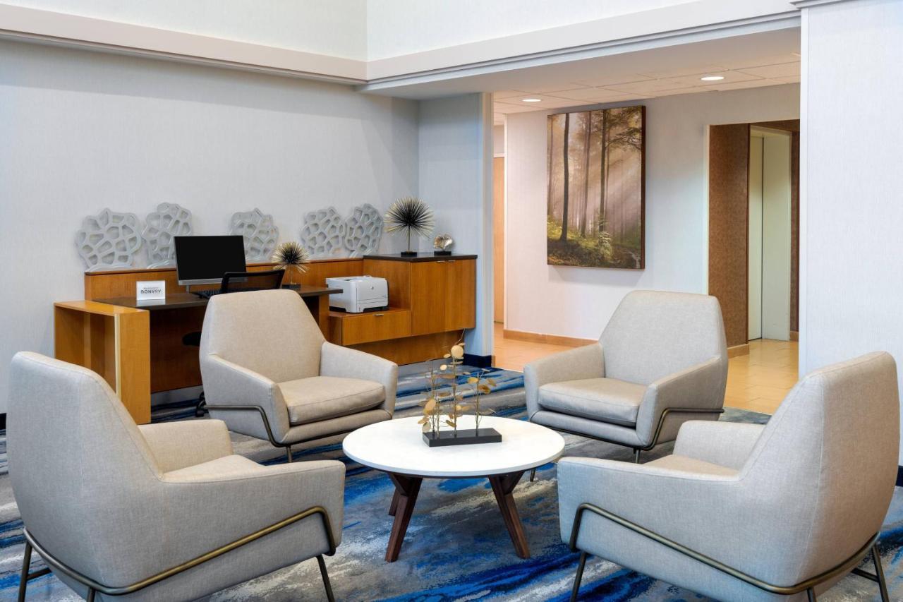 Fairfield Inn And Suites By Marriott Clearwater Bagian luar foto