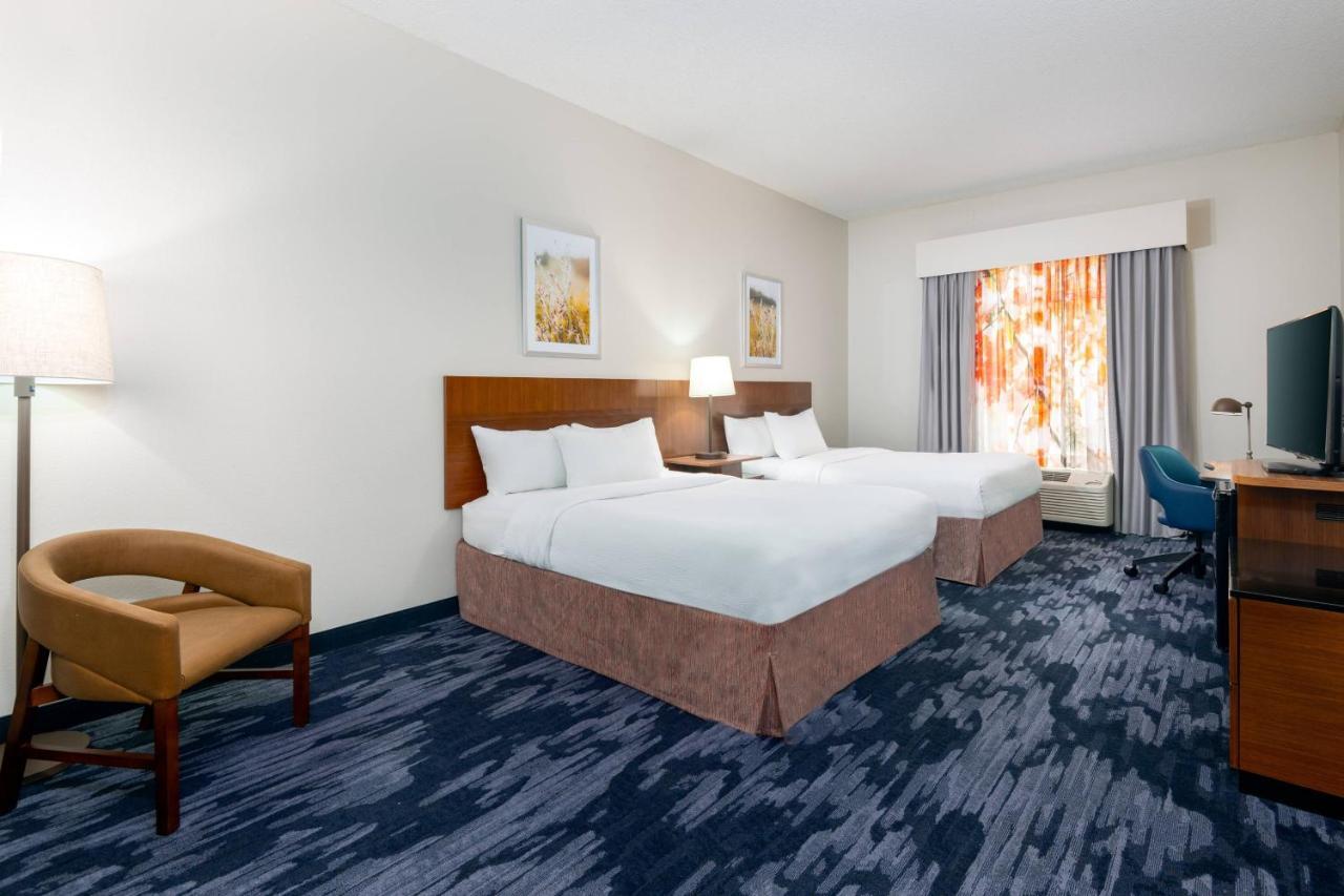 Fairfield Inn And Suites By Marriott Clearwater Bagian luar foto