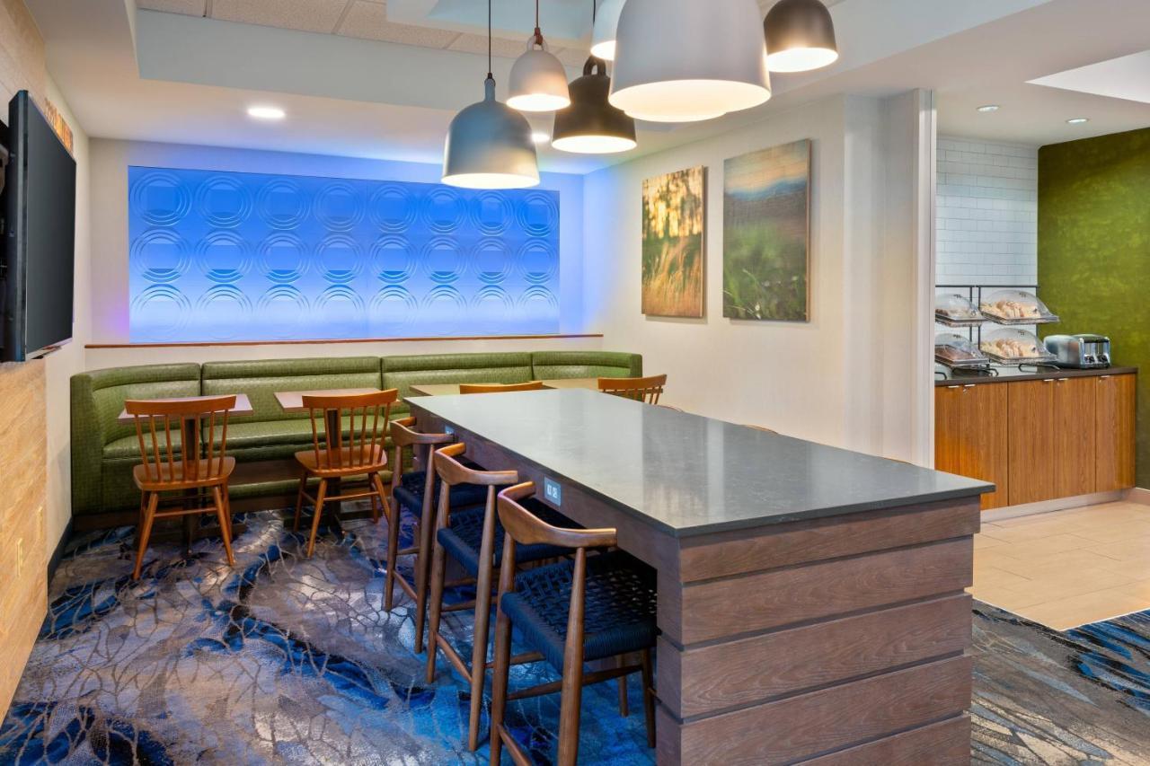 Fairfield Inn And Suites By Marriott Clearwater Bagian luar foto