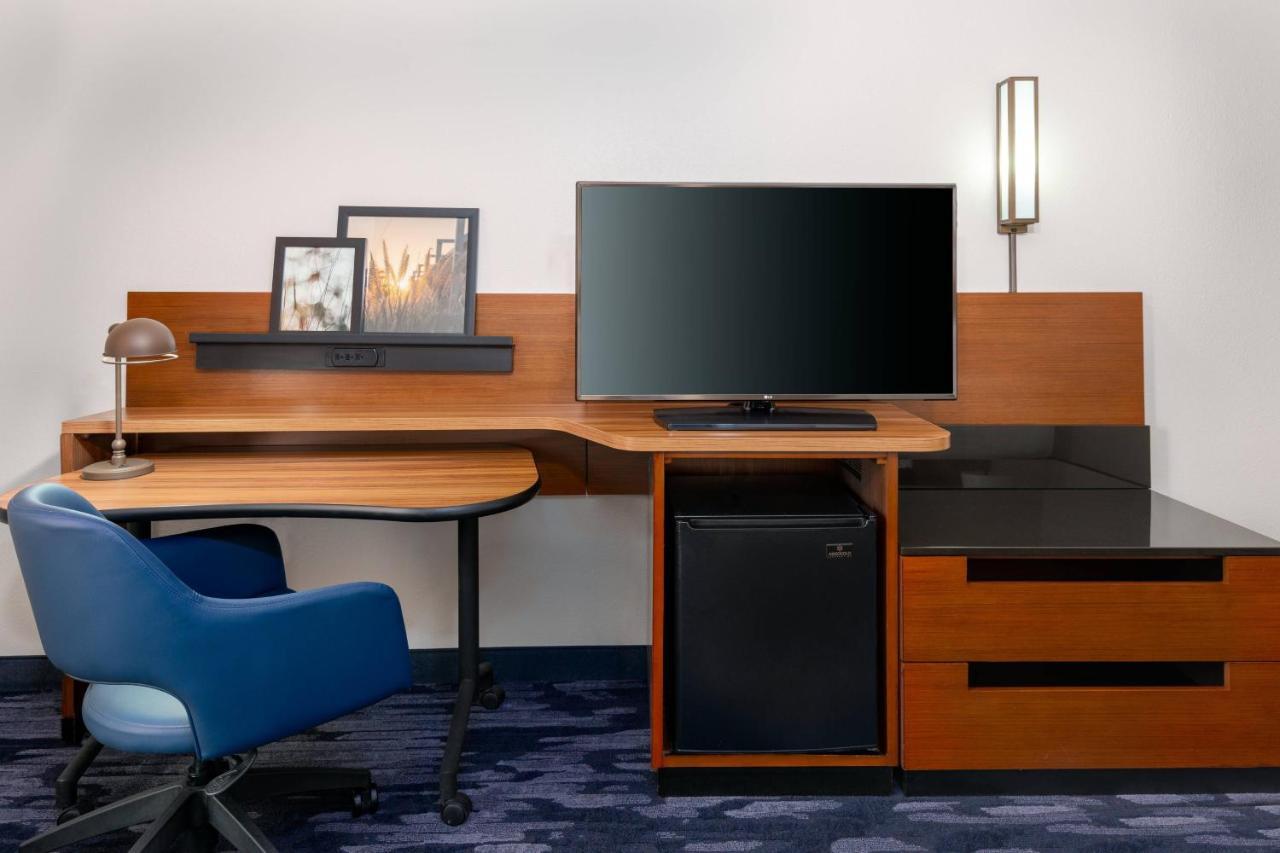 Fairfield Inn And Suites By Marriott Clearwater Bagian luar foto